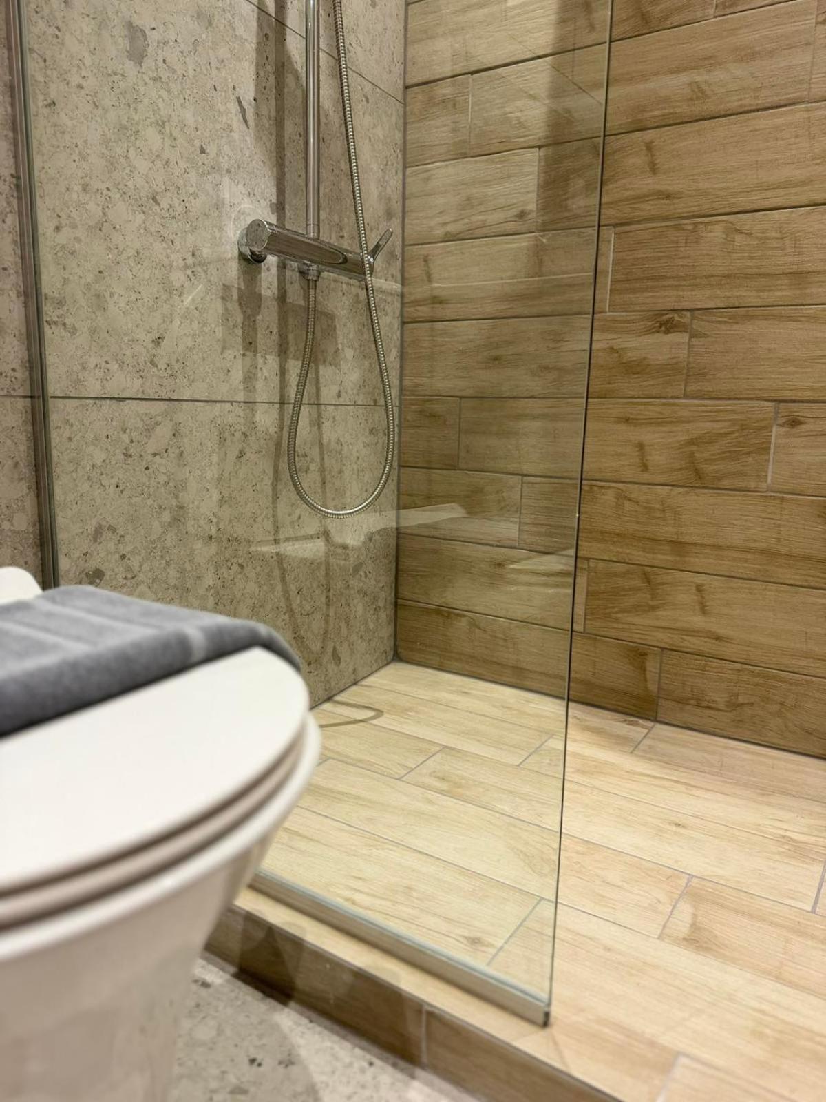 Ifestos-Your Urban Stay เทสซาโลนิกิ ภายนอก รูปภาพ